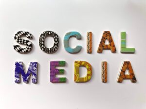 Marketing de redes sociais usa marca registrada